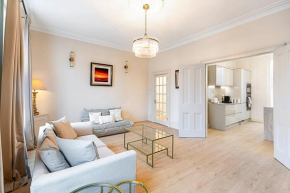 Luxury 4 Bed Fulham Townhouse with Charm